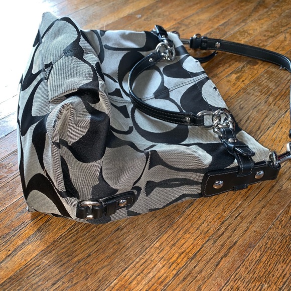 Coach Handbag Purse w/ Strap Grey Red Lining - Picture 8 of 8